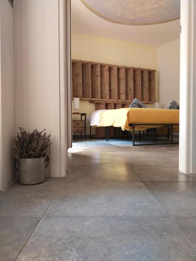 La Tana Dell'Artista Hotel Arco Luaran gambar